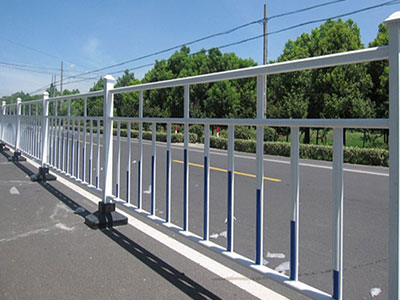 道路隔离护栏图片3