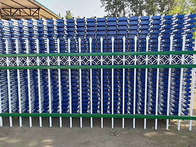 河道锌钢护栏图片3