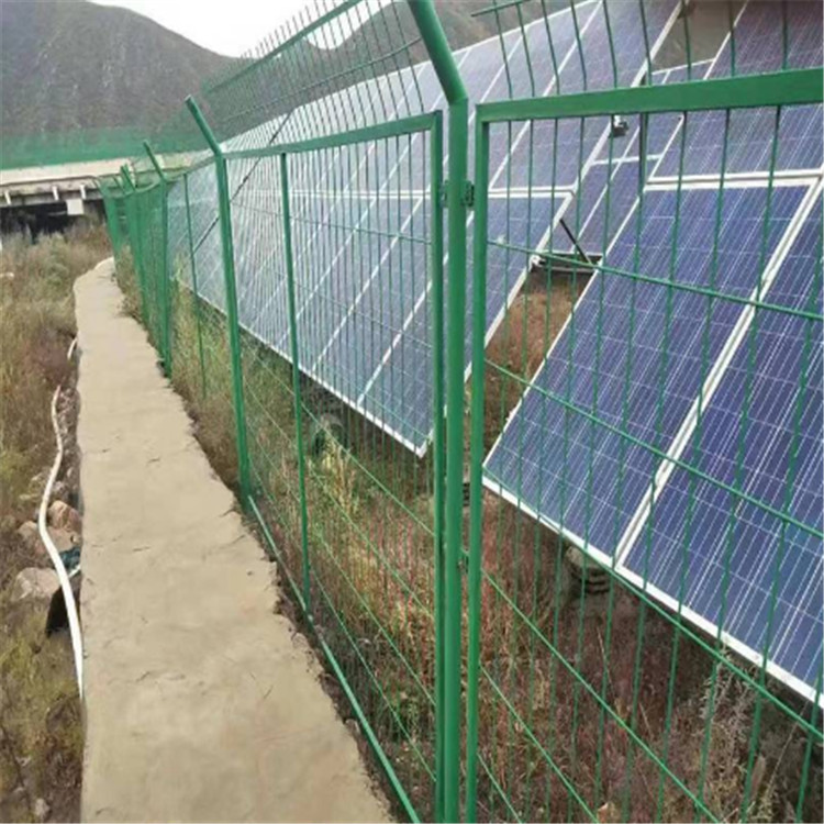 光伏发电站护栏网图片2